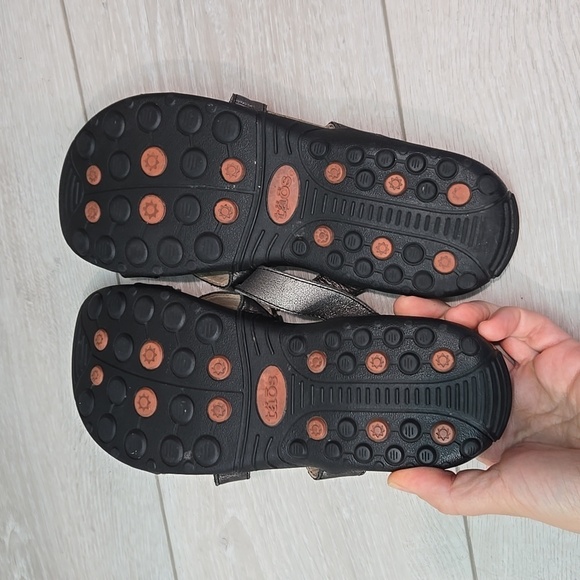 Taos Womens Leather Hook&loop 3 straps Sandals Slide shoes sz 8 - Picture 9 of 10